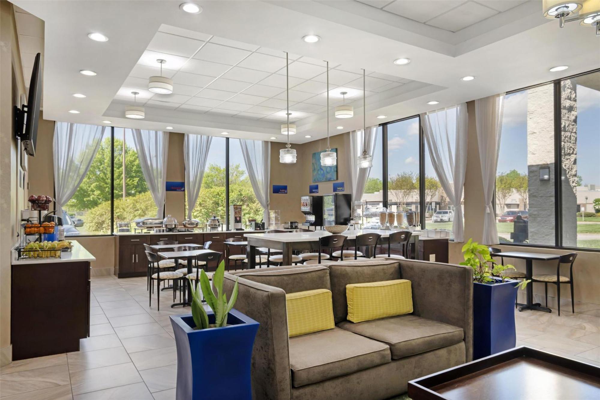 Best Western Inn & Suites Monroe Exterior photo