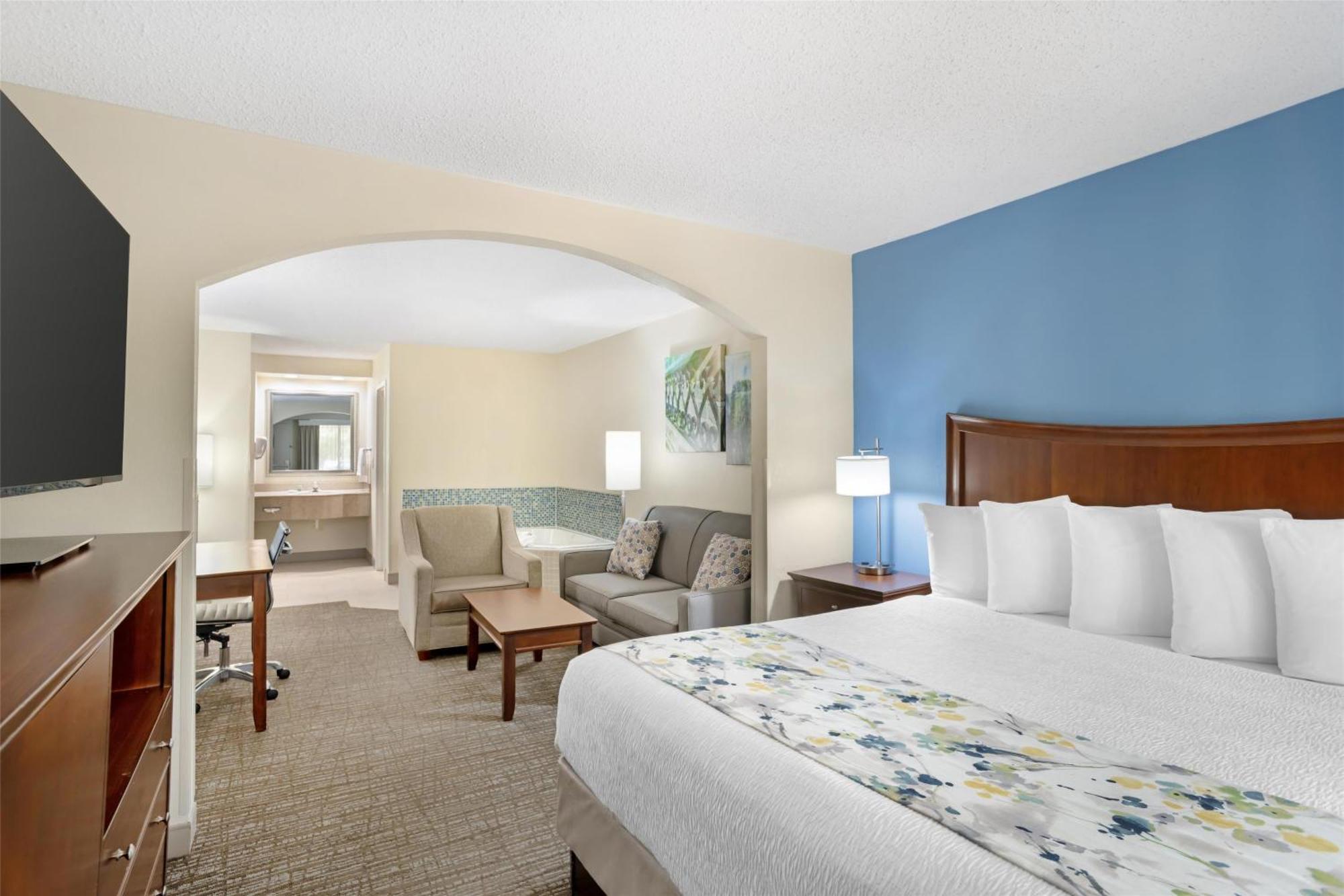 Best Western Inn & Suites Monroe Exterior photo